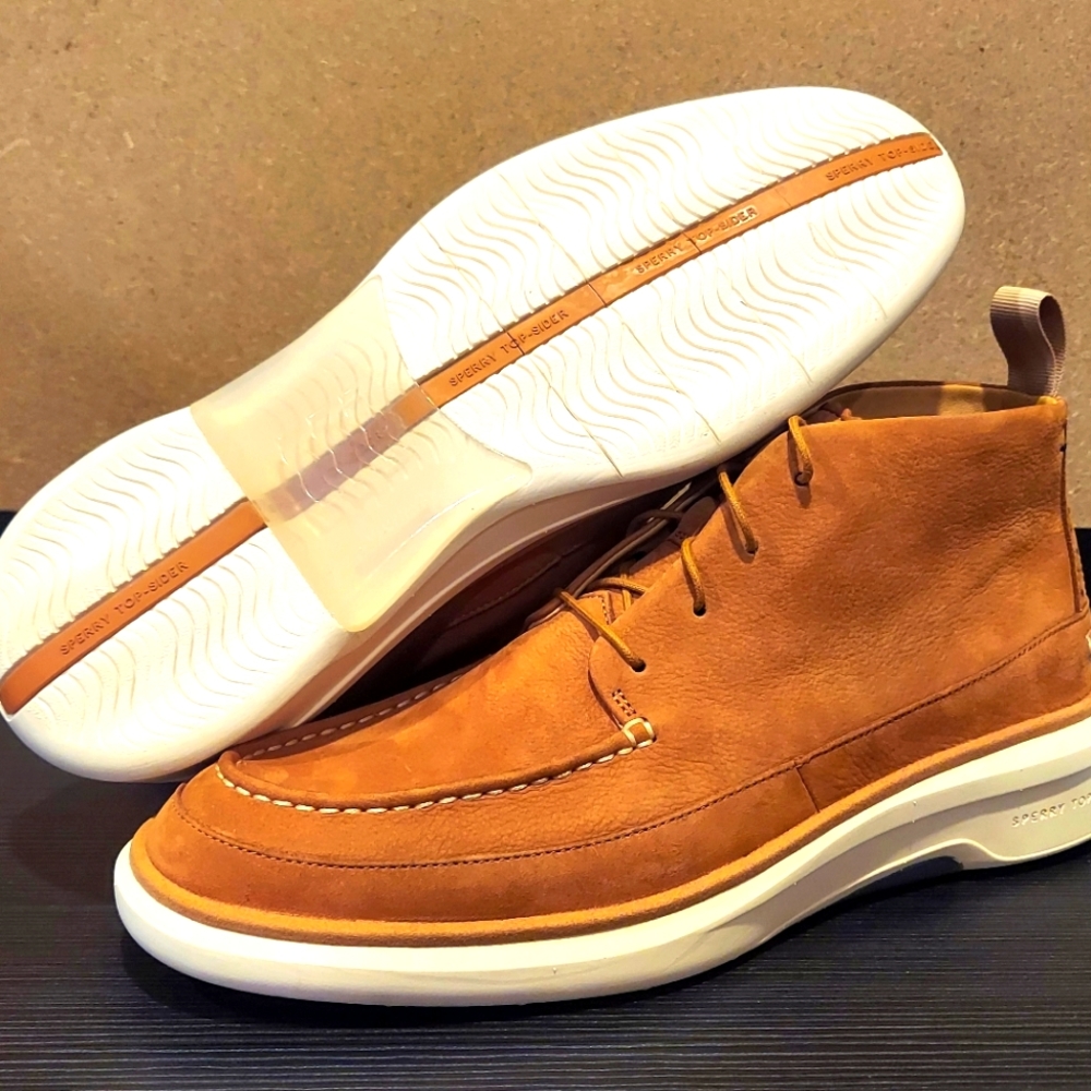 Sperry Top-Sider Gold Cup Commodore Plushwave Chukka STS Tan Nubuck Men's Sz 11